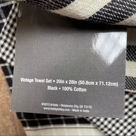 NWT - 3 - Kitchen Towels  Black & White - for Embroidery or Just as is - Picture 4 of 6